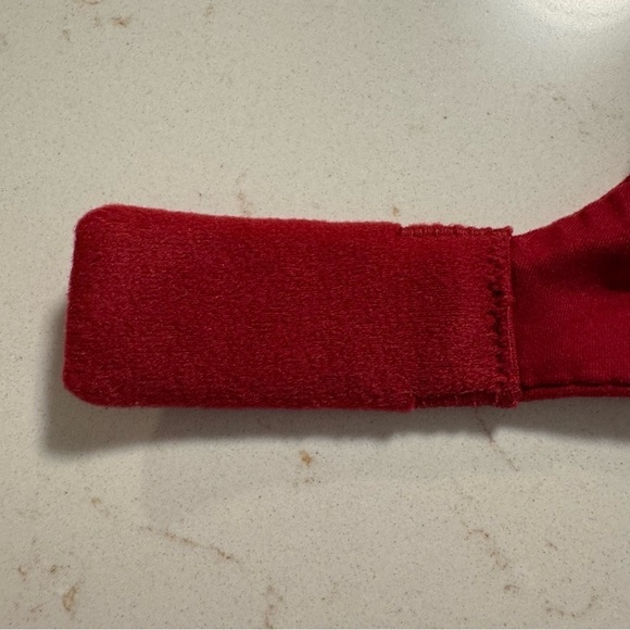 Victoria Secret Body by Victoria Underwire Bra in Deep Red with Molded Cups - Picture 10 of 12